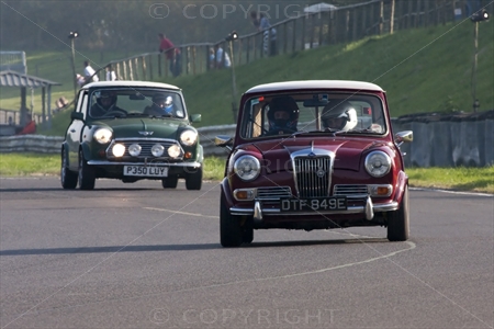 Mini at Castle Coombe 03
